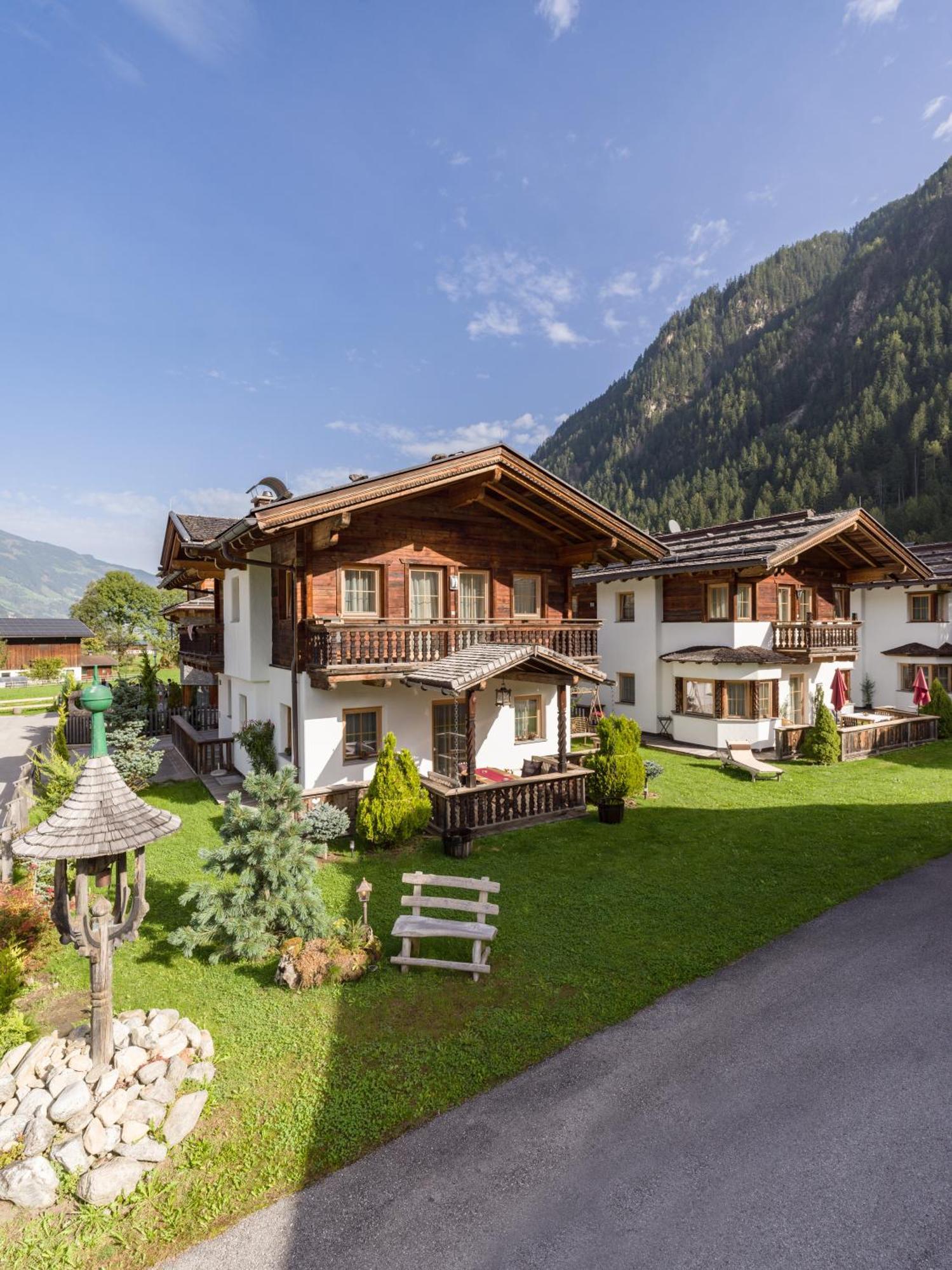 S'Doerfl Chalets Mayrhofen Bagian luar foto