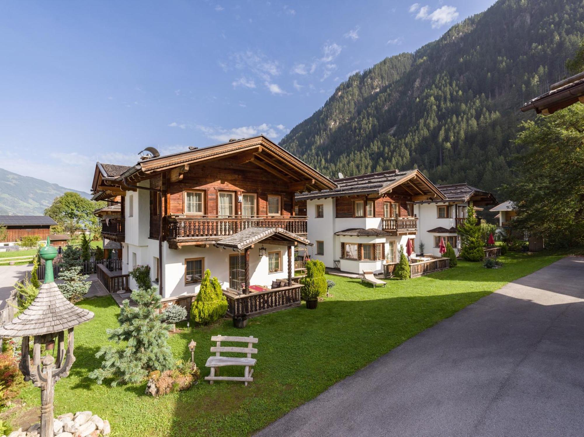 S'Dorfl Chalets Villa Mayrhofen Bagian luar foto