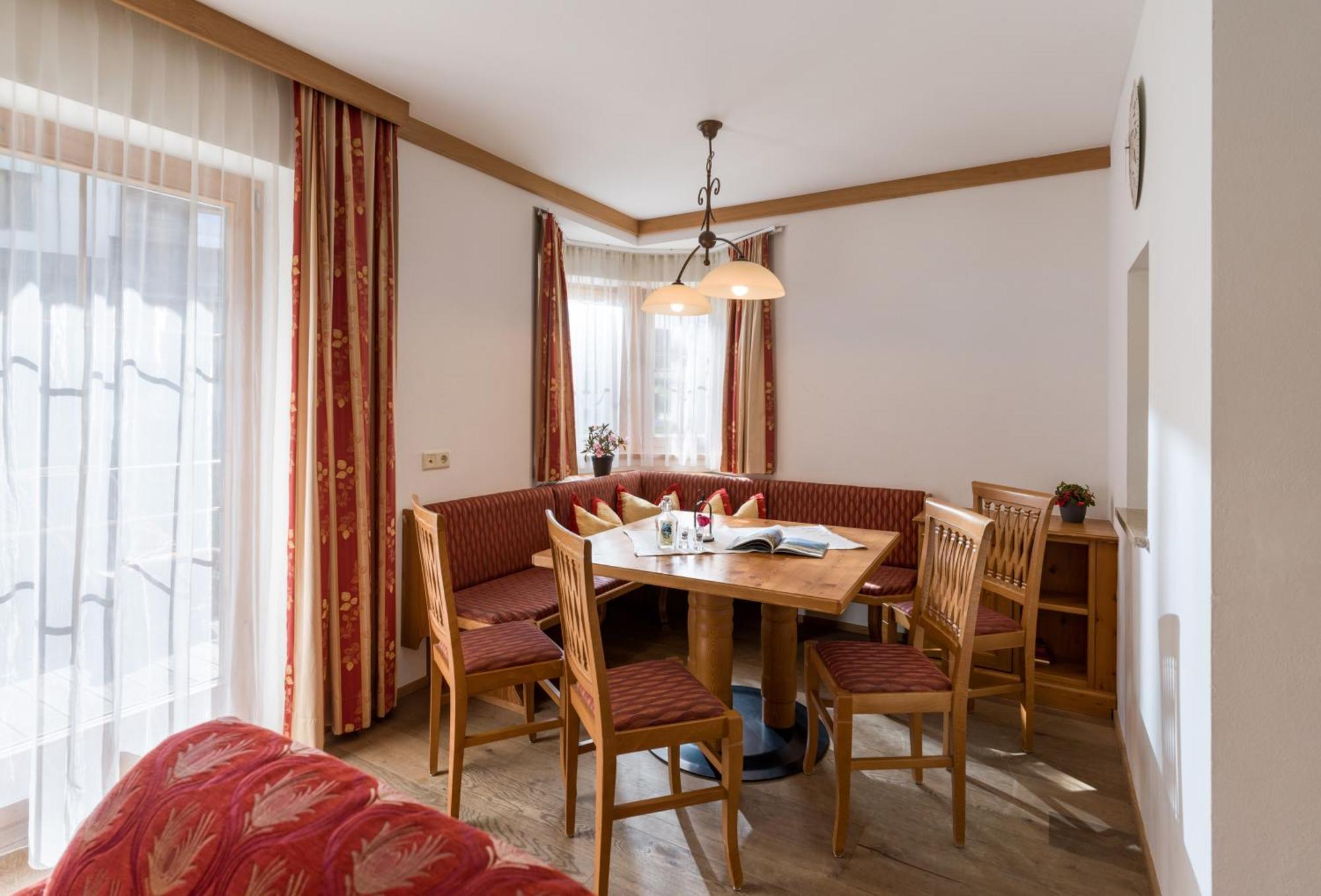 S'Doerfl Chalets Mayrhofen Bagian luar foto